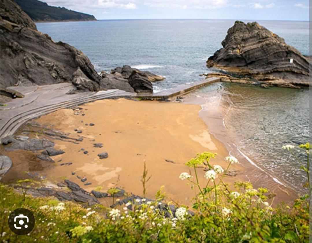 Gure Torrontero, Aparcamiento Gratuito Cercano Bermeo Kültér fotó